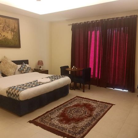 Hotel The Am Bliss Gurgaon Ngoại thất bức ảnh