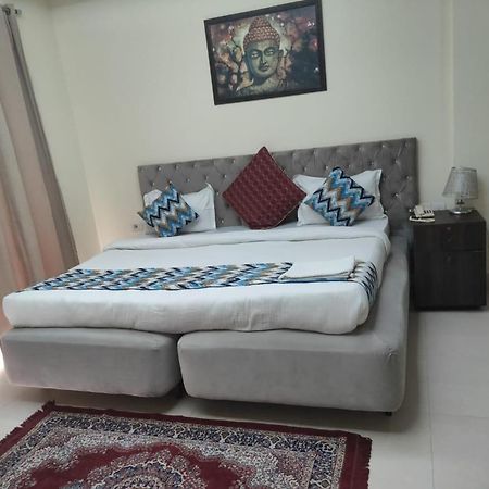 Hotel The Am Bliss Gurgaon Ngoại thất bức ảnh