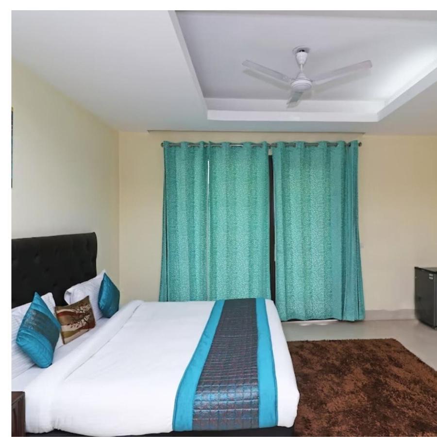 Hotel The Am Bliss Gurgaon Ngoại thất bức ảnh