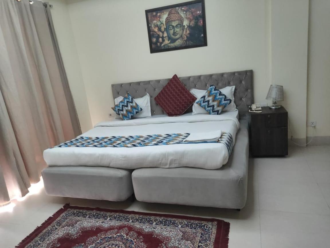 Hotel The Am Bliss Gurgaon Ngoại thất bức ảnh